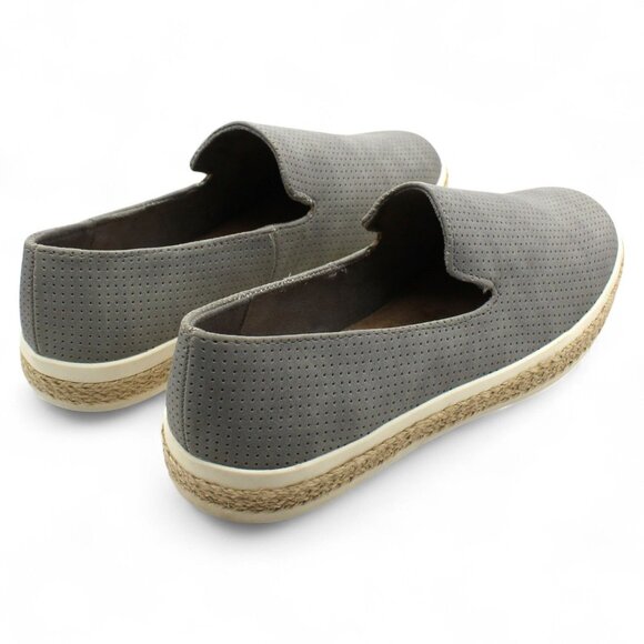 Bella Vita Brienne II Pin Perfed Slip Ons (Women) - Picture 4 of 8